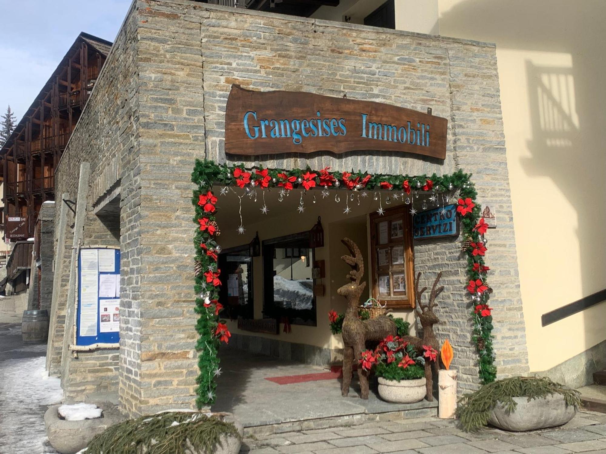 Villa Grangesises Immobili Srl Esterno foto